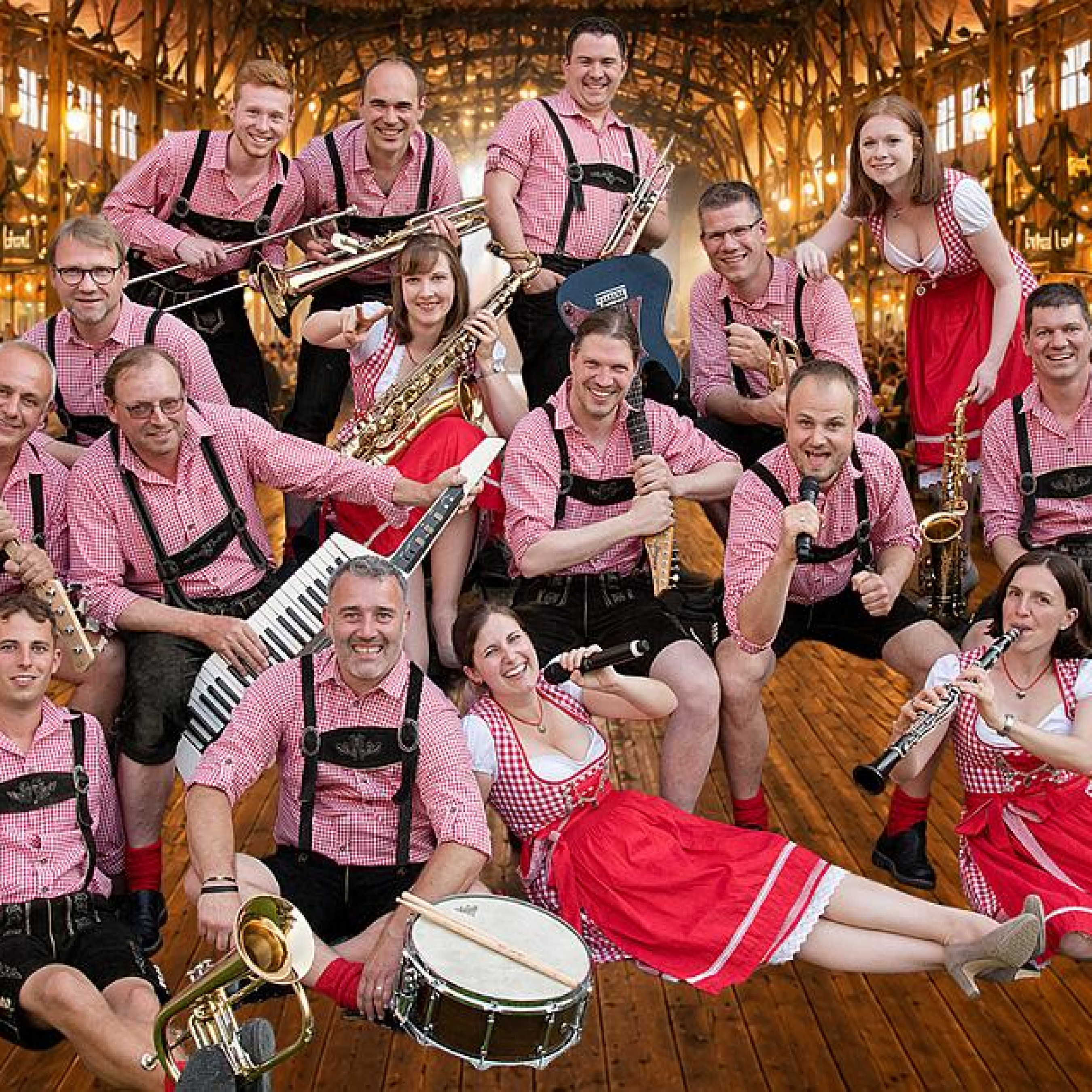 SCHUSSENRIEDER Oktoberfest im Bierkrugstadel mit „Die Hopferstädter“